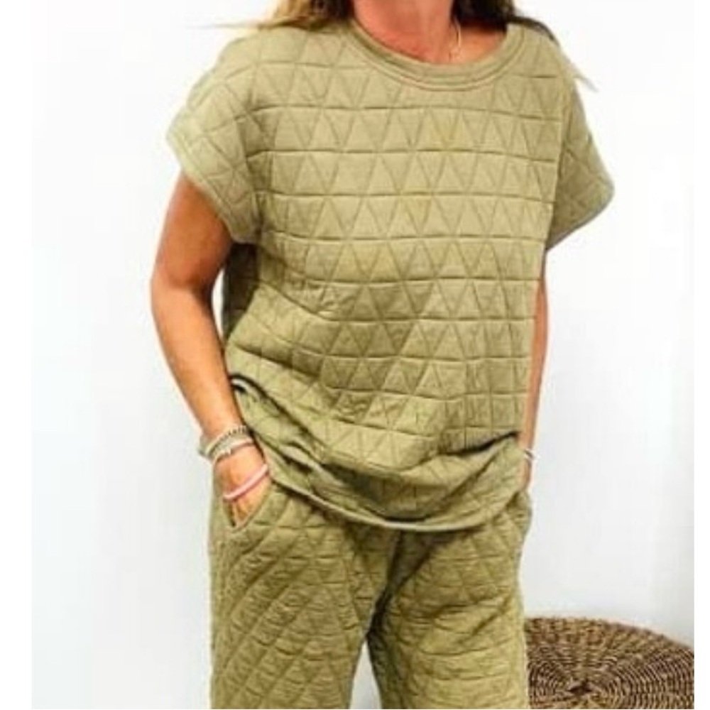 Quilted Top Olive - Picture 2 of 2